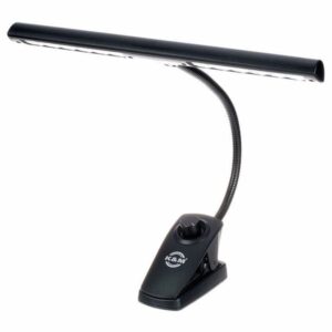 Lampe de pupitre noire avec bras flexible et lumière LED, idéale pour éclairer les partitions musicales ou les livres.